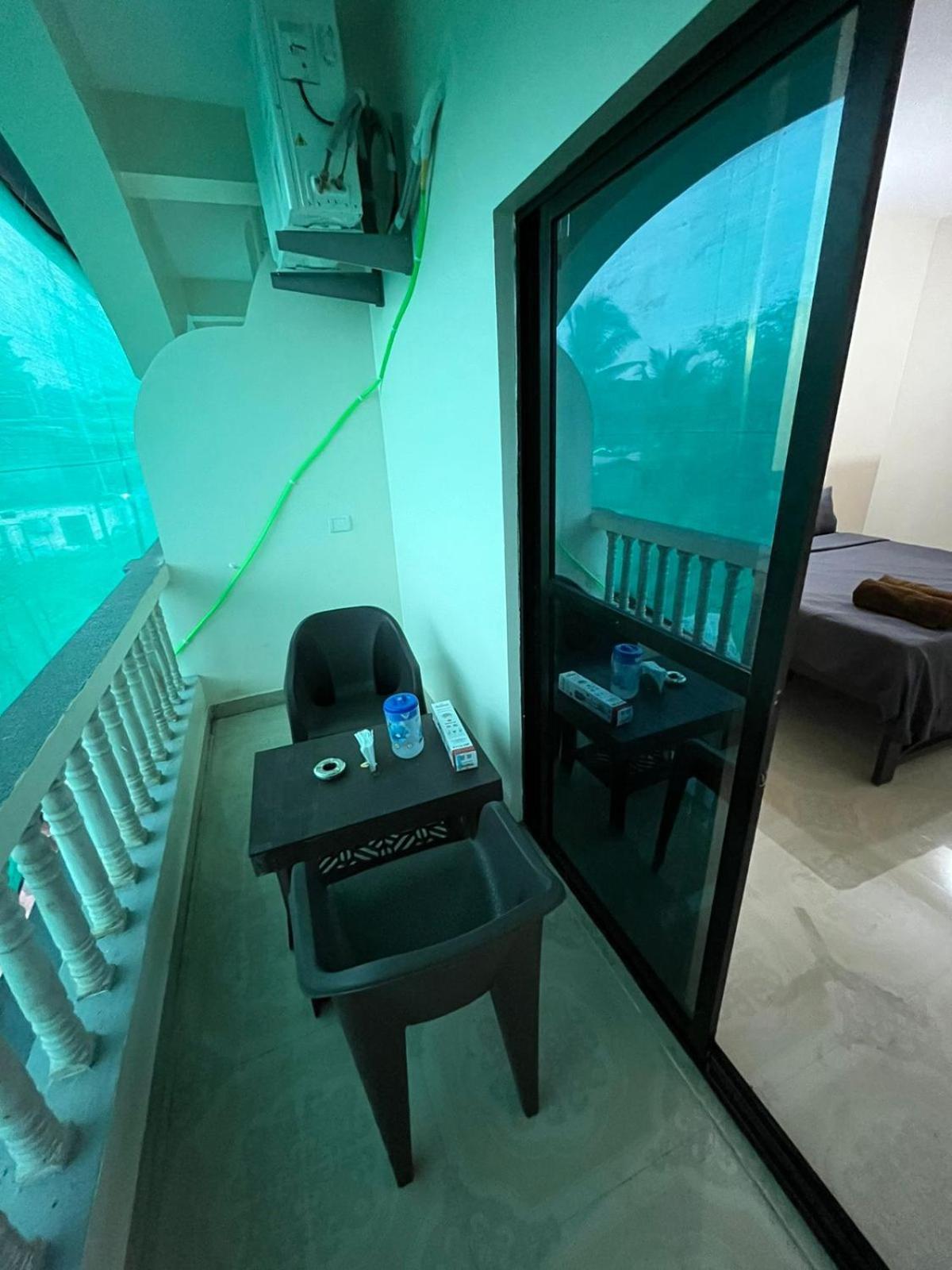 Hotel Saffron Baga Extérieur photo